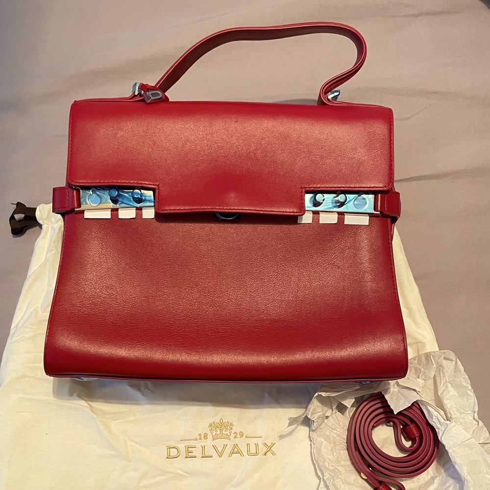 NEVER CARRIED Delvaux Tempête MM in Supple Calf
